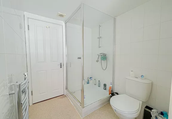 Top Floor Flat - Shower room