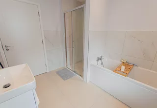First Floor Bathroom(2)