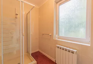 Shower room (1)